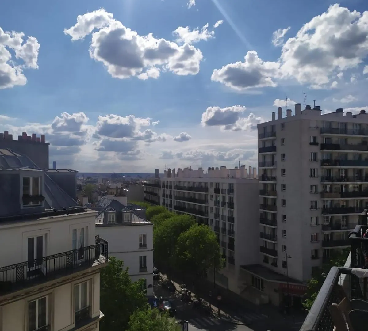 Belleville Nest Apartment *